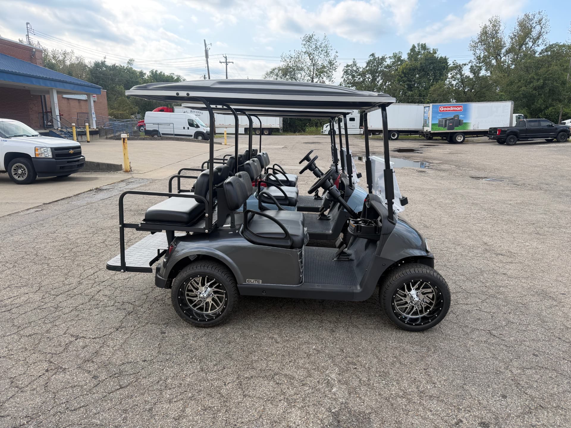 E-Z-GO RXV Elite Charcoal